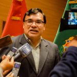 Mercado aconseja a Camacho dejar la gestión de la Gobernación y priorizar necesidades de Santa Cruz