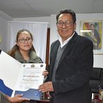 Brigada Parlamentaria de La Paz entrega reconocimiento a la Unidad Educativa Nacional Ayacucho por sus 50 años de contribución a la educación boliviana
