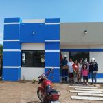 Diputada Choque entrega  viviendas sociales en Montero