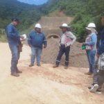 Diputado Changaray inspecciona tramo carretero y avances en perforación de pozos de agua