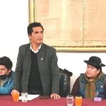 Diputado Durán mantiene una reunión con autoridades de la comunidad de Callamarca