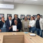 Santa Cruz: Autoridades informan sobre ley que otorga regalías a municipios de provincia Cordillera