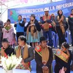 Parlamentario otorga reconocimientos en aniversario de urbanizaciones de urbe alteña