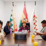 Reunión concreta implementación de antena de comunicación a favor de familias rurales de La Paz