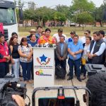 Santa Cruz: Autoridades nacionales participan de entrega de camiones cisterna a municipios afectados por incendios