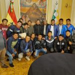 Autoridades nacionales buscan canalizar una solución el acceso al agua en comunidades yungueñas