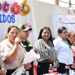 Entregan equipamiento a unidad educativa en Santa Cruz