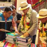 ¡Alcantarillado para 13 municipios de Oruro! Diputados participa en firma de convenio