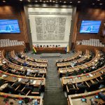 El desafío de ser padre y político: Legisladores bolivianos reflexionan sobre la misión para construir un futuro mejor