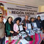 ¡Tapacarí tendrá un sistema de riego! Diputada García acompaña entrega de estudio de preinversión