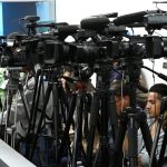 𝗣𝗲𝗿𝗶𝗼𝗱𝗶𝘀𝘁𝗮𝘀 𝗲𝗻 𝗲𝗹 𝗟𝗲𝗴𝗶𝘀𝗹𝗮𝘁𝗶𝘃𝗼: 𝗲𝗻𝘁𝗿𝗲 𝗹𝗼𝗴𝗿𝗼𝘀 𝘆 𝗱𝗲𝘀𝗮𝗳𝗶́𝗼𝘀 𝗽𝗮𝗿𝗮 𝗰𝘂𝗺𝗽𝗹𝗶𝗿 𝗰𝗼𝗻 𝗲𝗹 𝗱𝗲𝗯𝗲𝗿 𝗱𝗲 𝗶𝗻𝗳𝗼𝗿𝗺𝗮𝗿 𝗰𝗼𝗻 𝗿𝗲𝘀𝗽𝗼𝗻𝘀𝗮𝗯𝗶𝗹𝗶𝗱𝗮𝗱