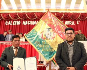 Villazón: Presidente Yujra visita el colegio 9 de Abril 
