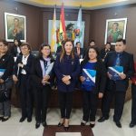 Cochabamba: Diputadas rinden homenaje a 600 educadores destacados por el Día del Maestro
