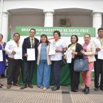 ¡Distinguen a 650 educadores de Santa Cruz! Diputadas destacan su vocación de servicio y compromiso