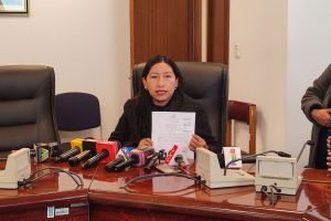 Guachalla propone regular las manifestaciones