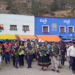 Autoridades supervisan la construcción de la carretera Escoma – Charazani