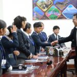 Colegiales de El Alto que conformaron un equipo de periodistas reciben una distinción de la Cámara de Diputados