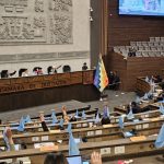 Debate de más de 10 horas: Un minuto de silencio, tres leyes aprobadas, un crédito rechazado y cinco temas aplazados para la siguiente sesión