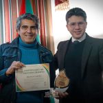 Diputado Rojas entregó un reconocimiento al cantautor y actor Milton Cortez por su destacada trayectoria artística